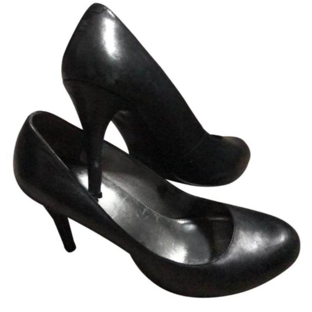 Marc Fisher Black Pumps